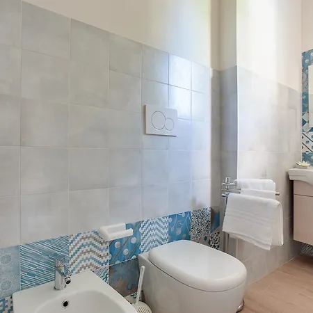 Sansabai Lägenhetshotell 3*
