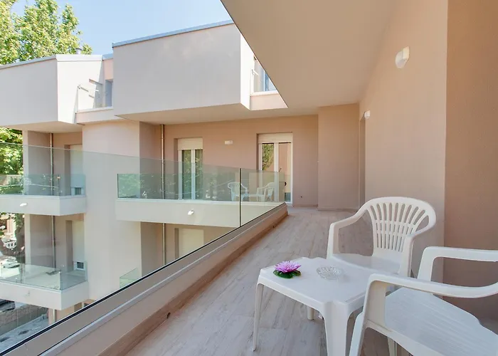 Sansabai Apartmanhotel 3*