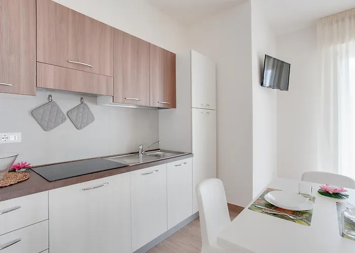 Apart Otel Sansabai 3*